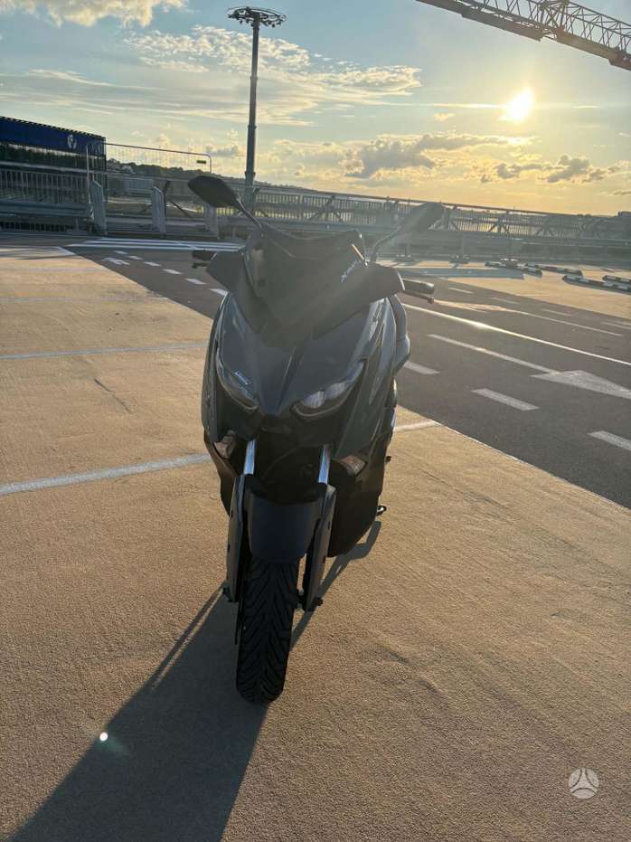 Yamaha XMAX 125, мотороллеры / мопеды