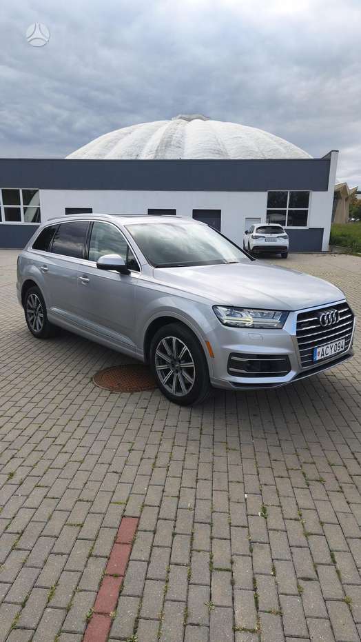 Audi Q7, 3.0 l., off-road / crossover