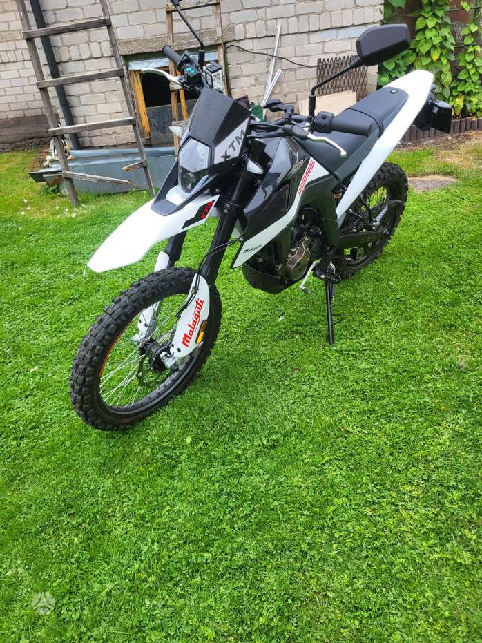 Malaguti XTM125  125cc, enduro / adventure