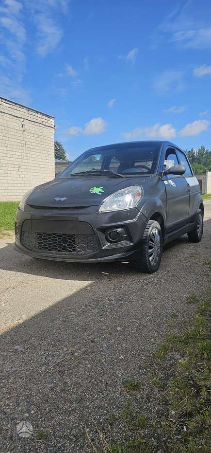 Ligier ixo, Хэтчбек