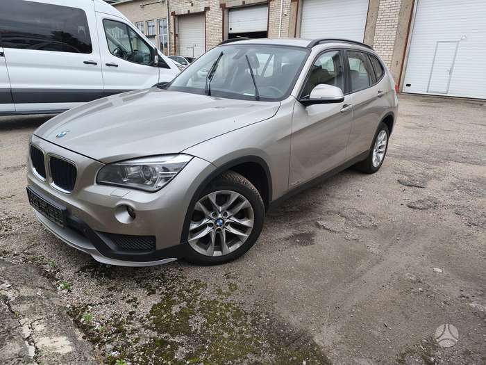 BMW X1, 2.0 l., hatchback