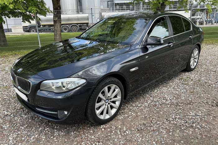 BMW 525, 2.0 l., Седан