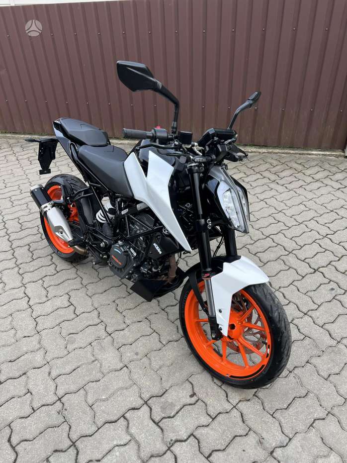 KTM Duke 125cc, street / classic