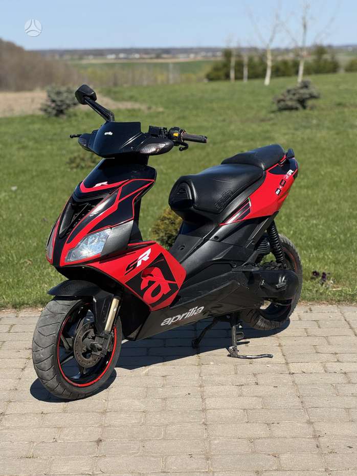 Aprilia SR 49cc, scooters / mopeds