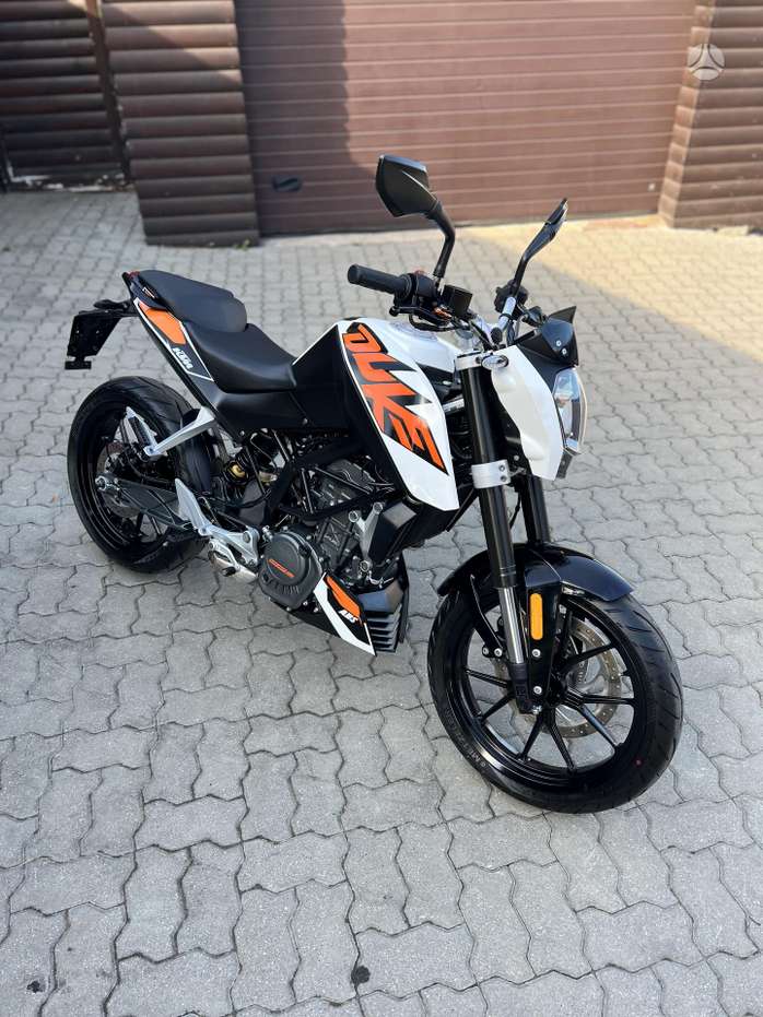 KTM Duke 125cc, street / classic