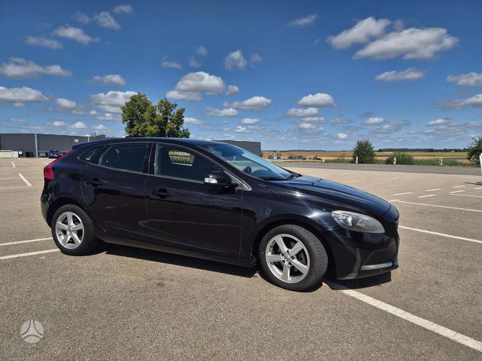 Volvo V40, 2.0 l., hatchback