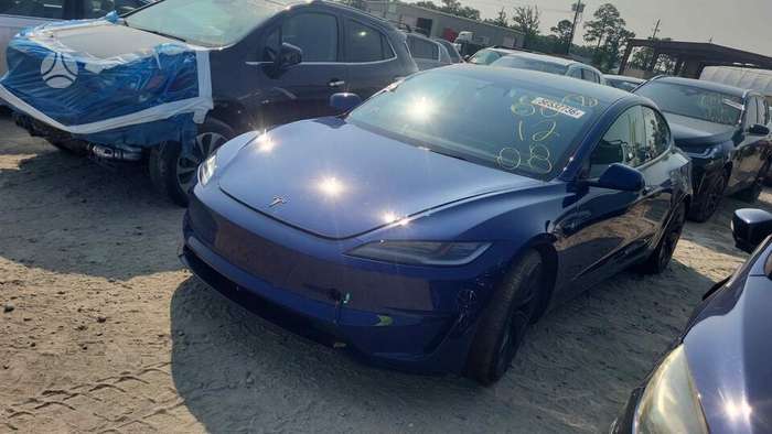 Tesla Model 3, 81 kWh, hatchback