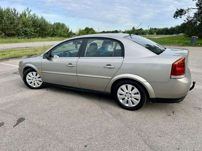 Opel Vectra, 2.2 l., Седан