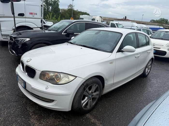 BMW 120, 2.0 l., hatchback