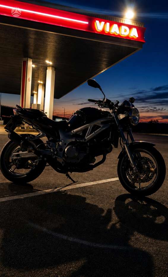 Suzuki SV 650cc, street / classic