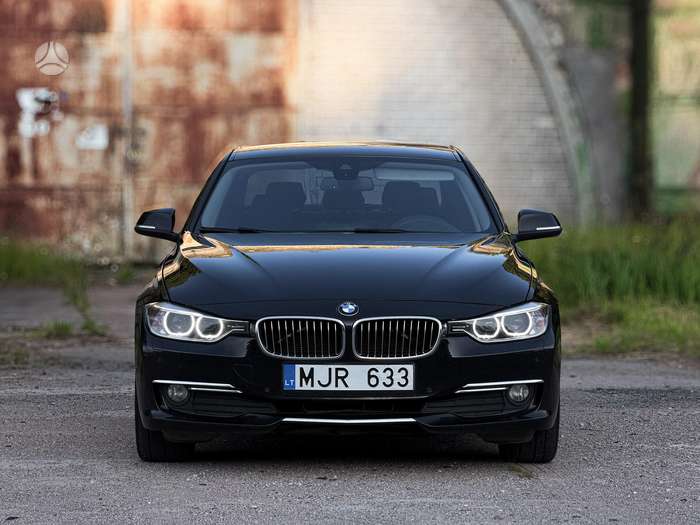 BMW 320, 2.0 l., Седан