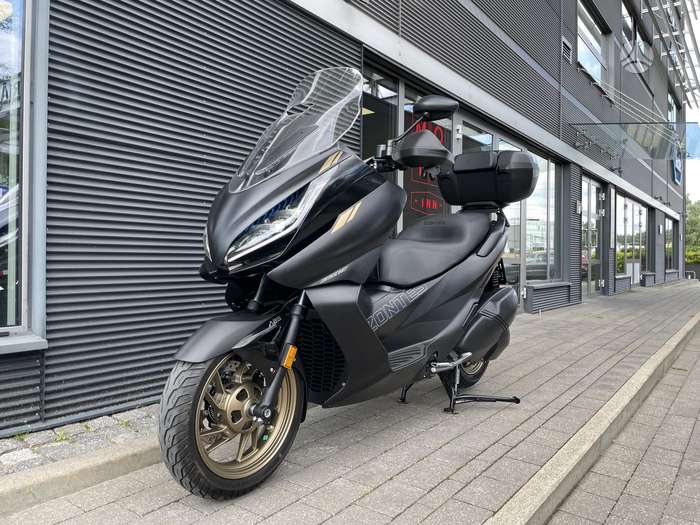 Zontes 350D 350cc, scooters / mopeds