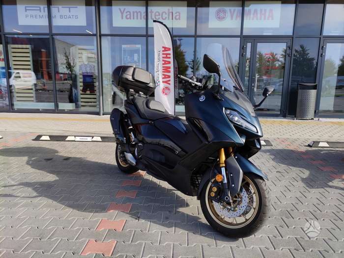 Yamaha TMAX 562cc, scooters / mopeds