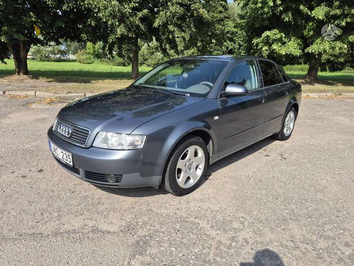 Audi A4, 2.0 l., Седан