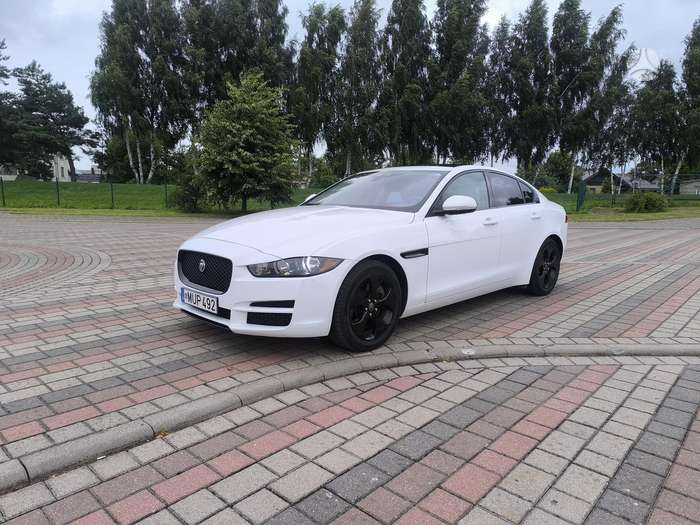 Jaguar XE, 2.0 l., Седан
