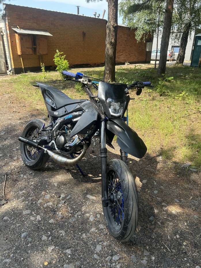 Derbi Senda 49cc, supermoto