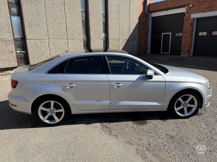 Audi A3, 1.8 l., Седан