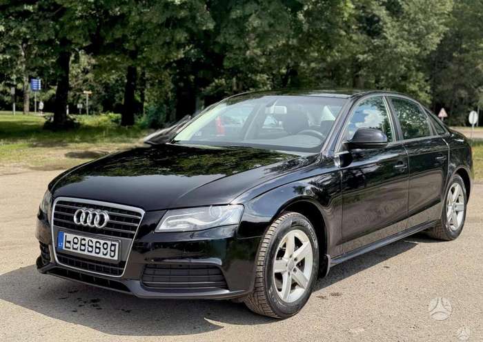 Audi A4, 2.0 l., Седан