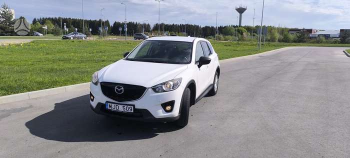 Mazda CX-5, 2.2 l., off-road / crossover