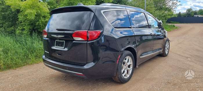 Chrysler Pacifica, 3.6 l., Минивэн