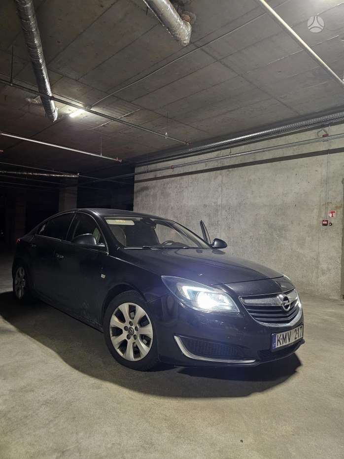 Opel Insignia, 2.0 l., hatchback