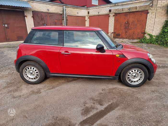 Mini Cooper, 1.4 l., Хэтчбек