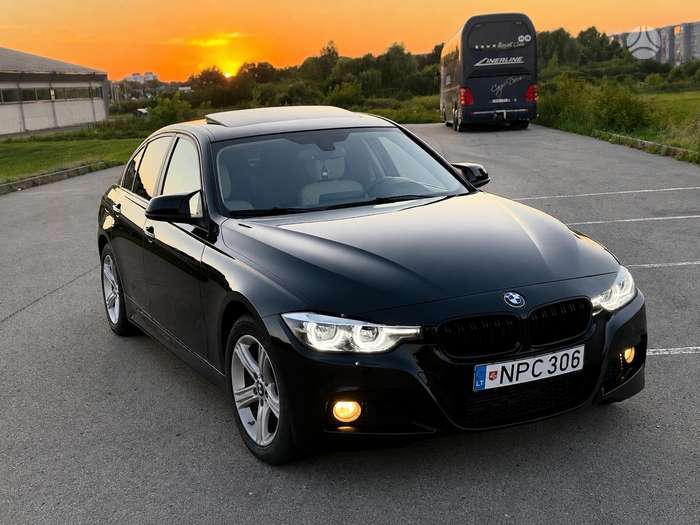 BMW 328, 2.0 l., Седан