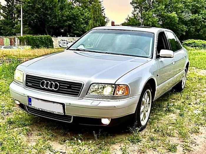 Audi A8, 4.2 l., Седан