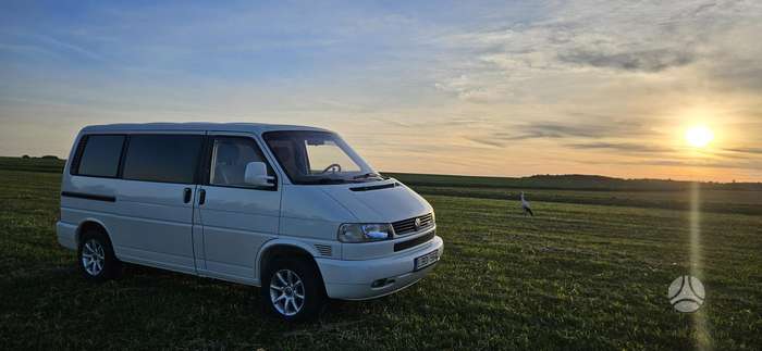 Volkswagen Multivan, 2.5 l., Минивэн