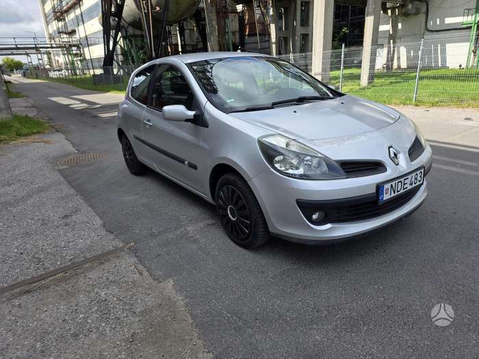 Renault Clio, 1.2 l., hatchback
