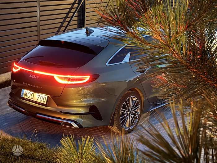 Kia ProCeed, 1.5 l., hatchback