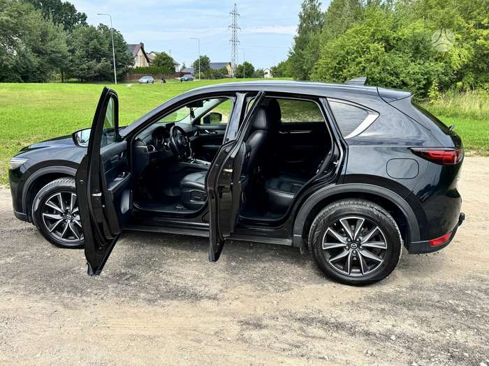 Mazda CX-5, 2.2 l., off-road / crossover