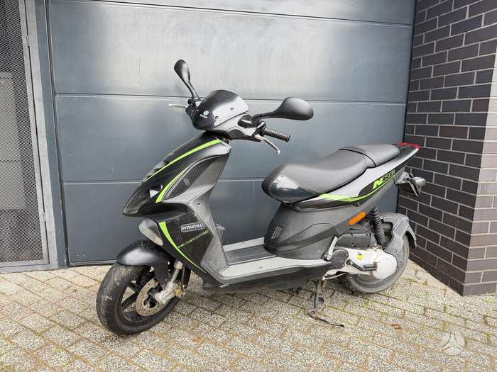 Piaggio NRG 49cc, scooters / mopeds