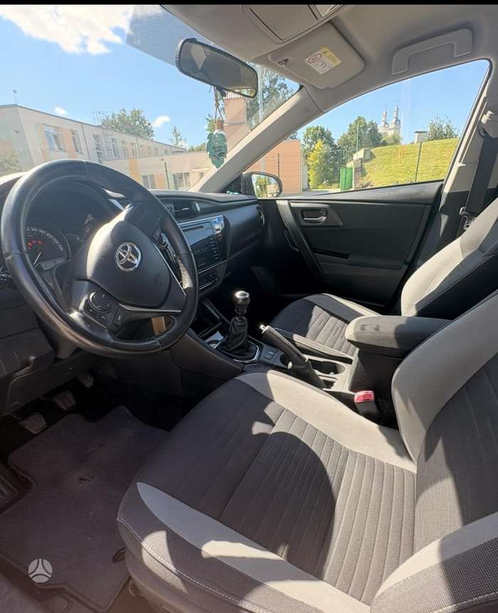 Toyota Auris, 1.4 l., hatchback