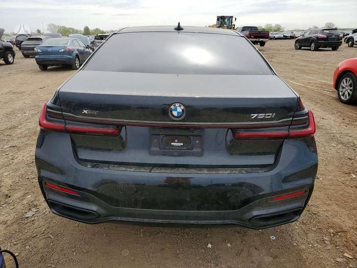 BMW 750, 4.4 l., Седан