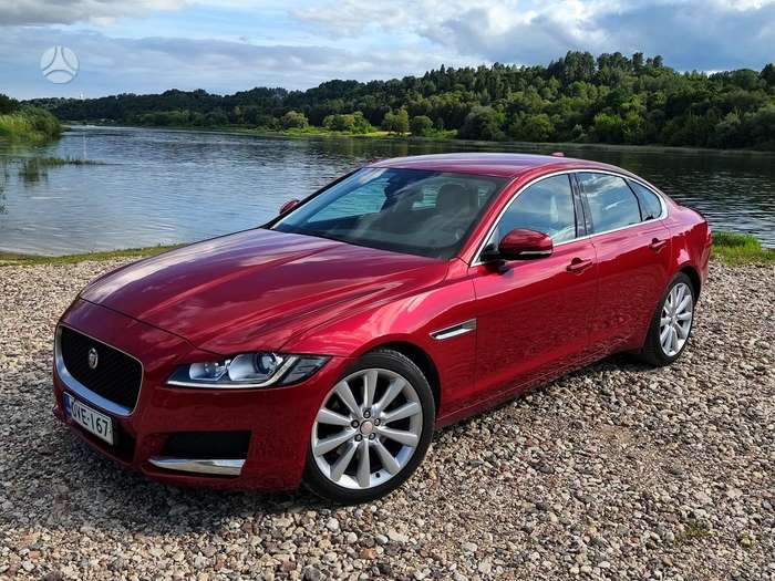Jaguar XF, 2.0 l., Седан