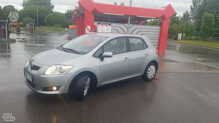 Toyota Auris, 2.0 l., hatchback