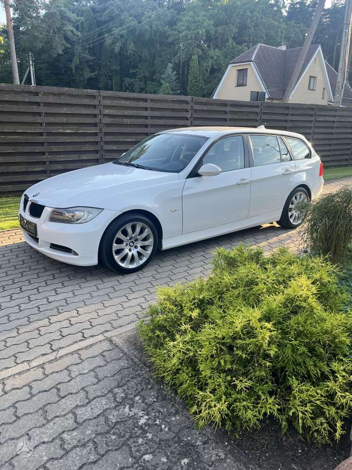 BMW 320, 2.0 l., wagon