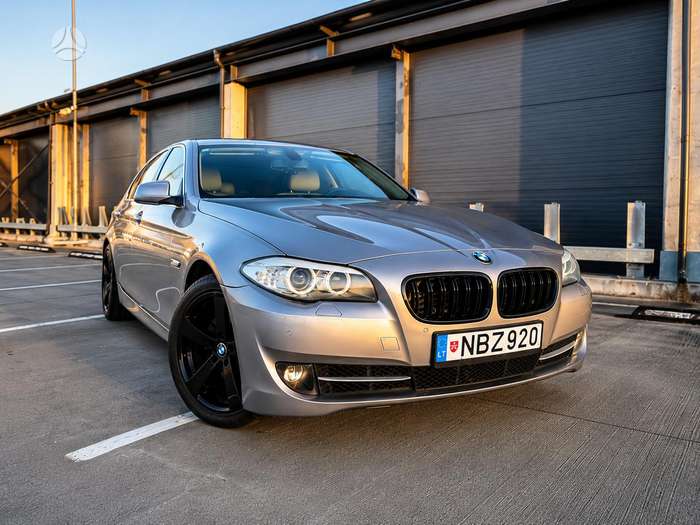 BMW 520, 2.0 l., Седан