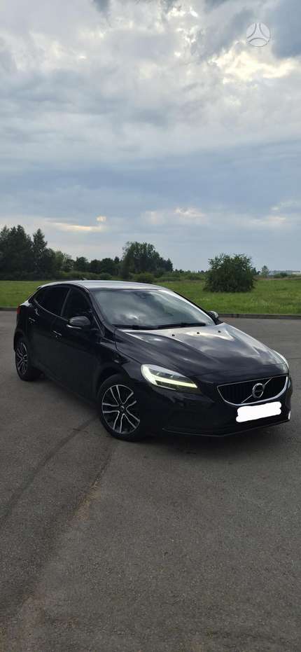Volvo V40, 2.0 l., hatchback