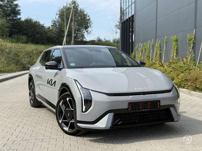 Kia EV4, 81 kWh, hatchback