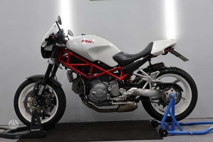 Ducati Monster 800cc, street / classic