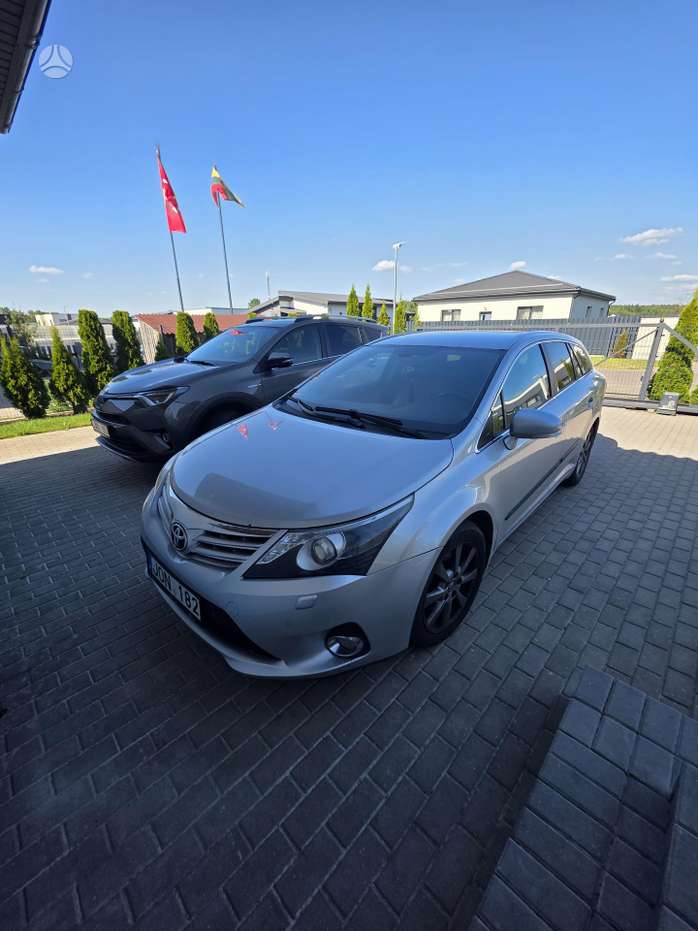 Toyota Avensis, 2.2 l., Универсал