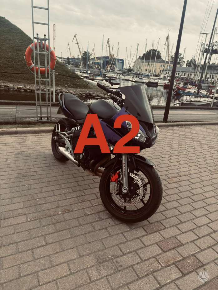 Kawasaki ER 649cc, street / classic