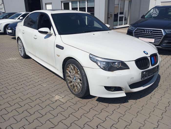 BMW M5, 5.0 l., Седан