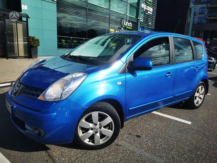 Nissan Note, 1.6 l., Хэтчбек