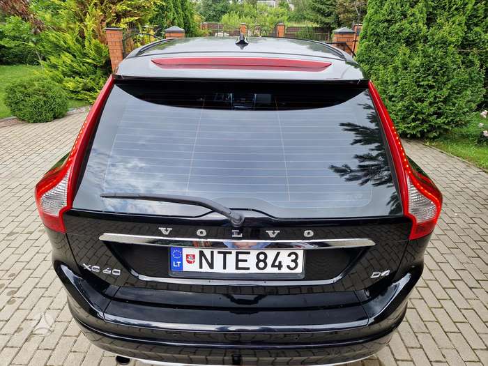 Volvo XC60, 2.0 l., mpv / minivan
