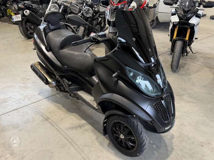 Piaggio MP3 500cc, трициклы