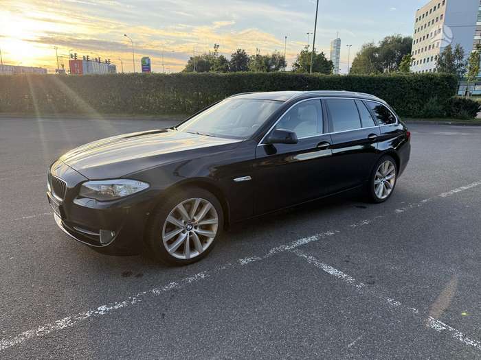BMW 525, 3.0 l., Универсал