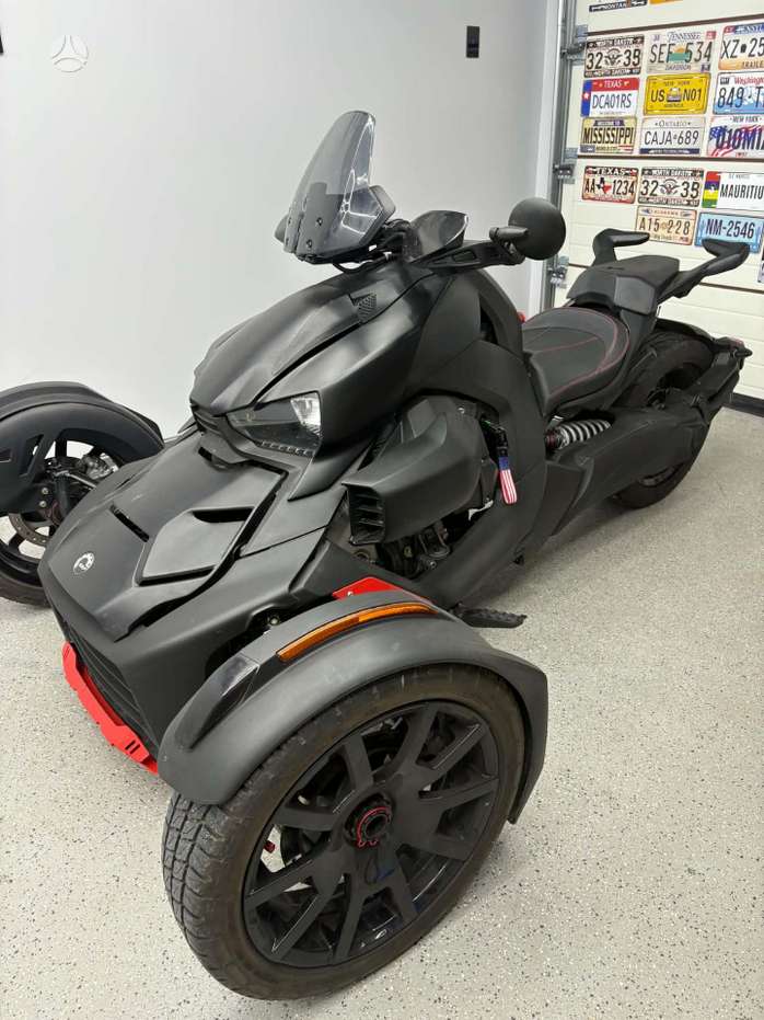 Can-Am Ryker 899cc, трициклы